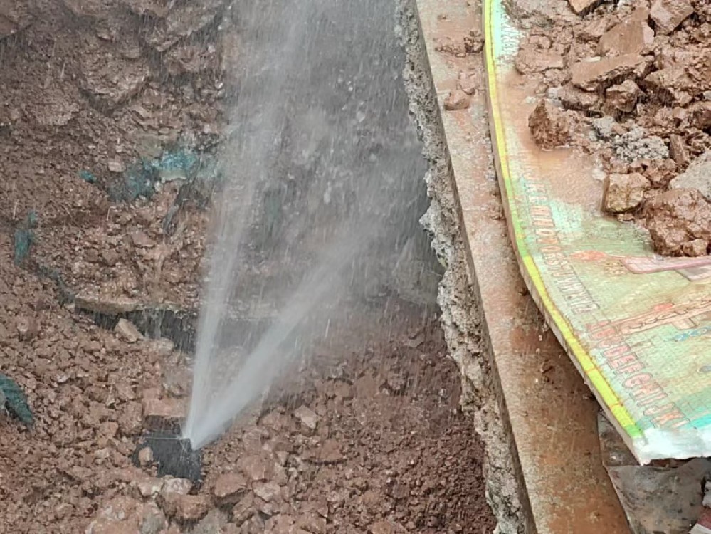 广丰地区消防水管漏水检测定点开挖